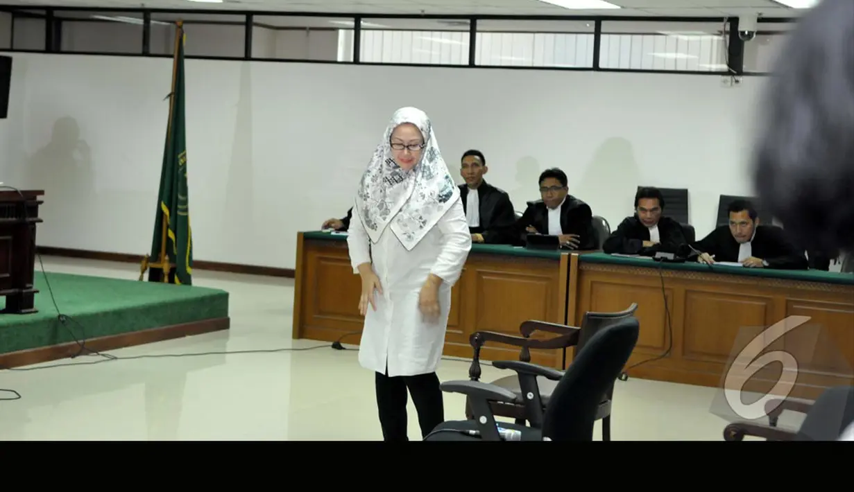 Ratu Atut dan adik kandungnya, Tubagus Chaeri Wardana alias Wawan terbukti memberi uang sebesar Rp 1miliar kepada Akil Mochtar agar memenangkan gugatan Pilkada Lebak, Jakarta, Senin (11/8/2014) (Liputan6.com/Panji Diksana)