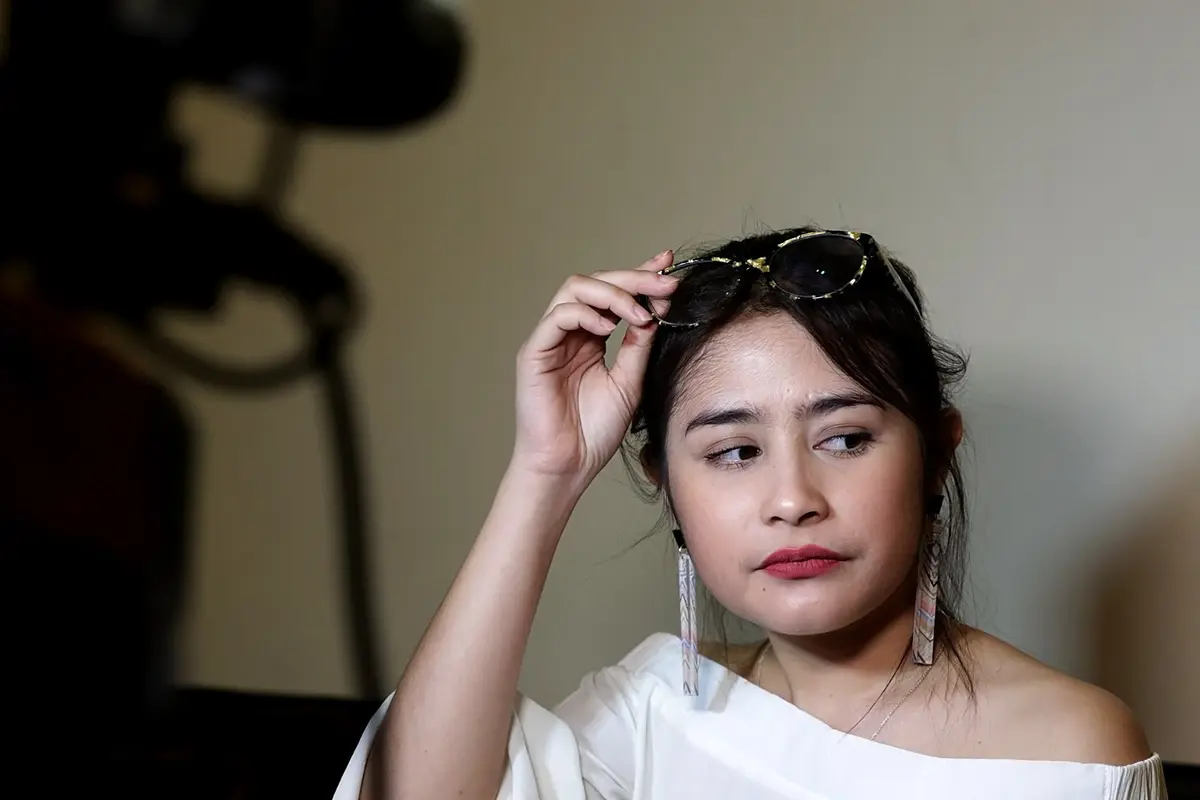 [Bintang] Intip Ekspresi Kaget Prilly Latuconsina Saat Menang ISMA 2K16