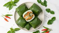 Resep Nasi Cokot Ayam Suwir Kemangi Pedas, Cocok untuk Bekal Langsung Makan