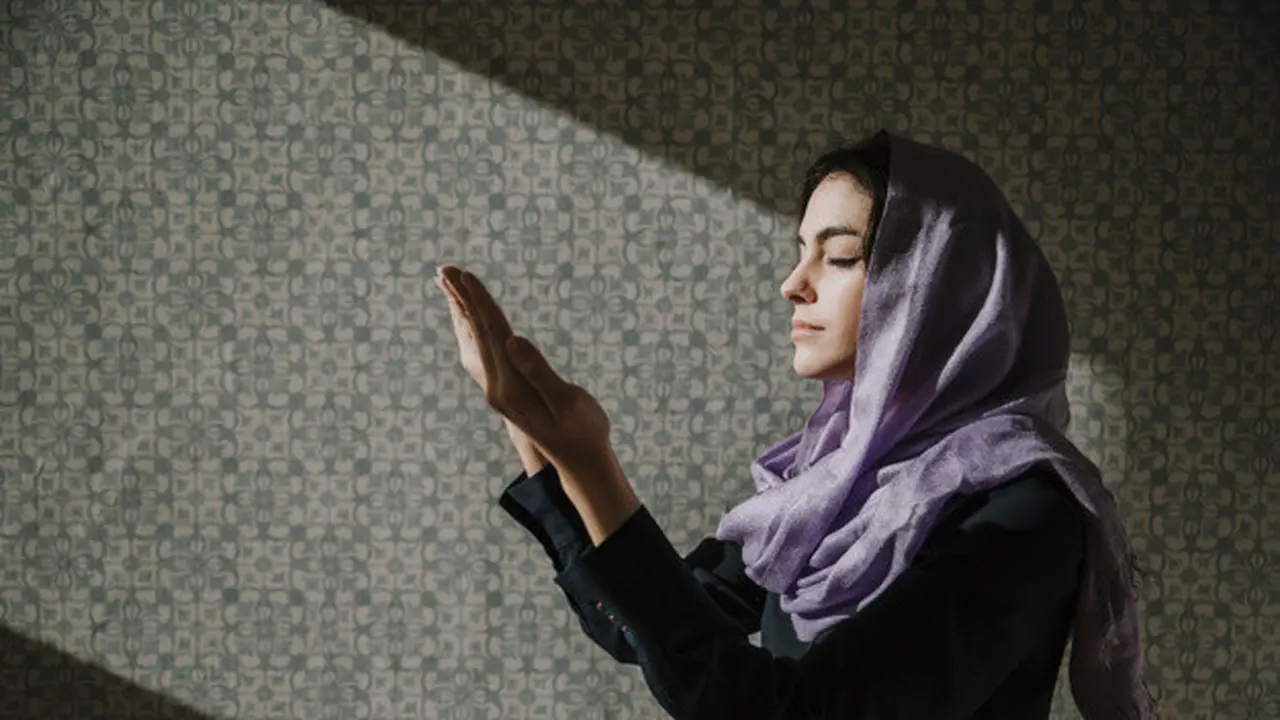 Ilustrasi berdoa, tawakal
