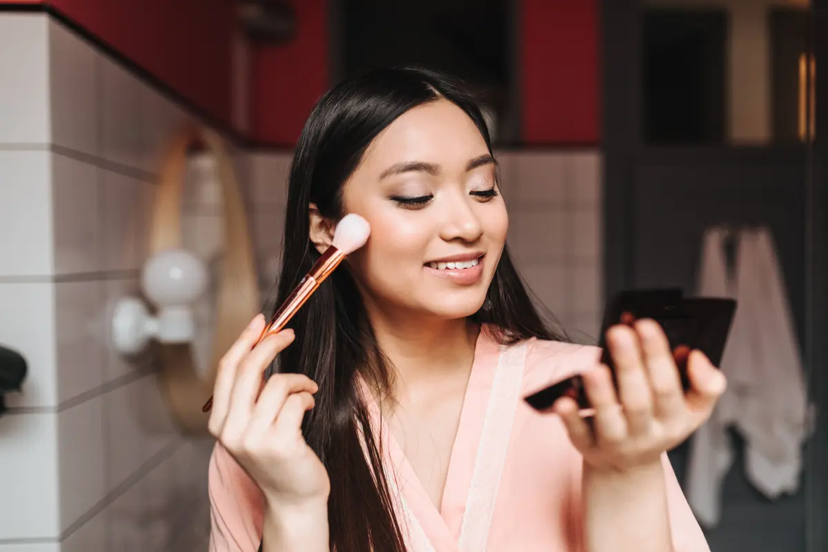 Menyempurnakan Hasil Makeup