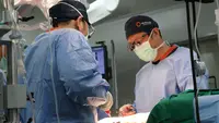 Operasi Bedah Jantung menggunakan Teknologi MICS (Minimally Invasive Cardiac Surgery)