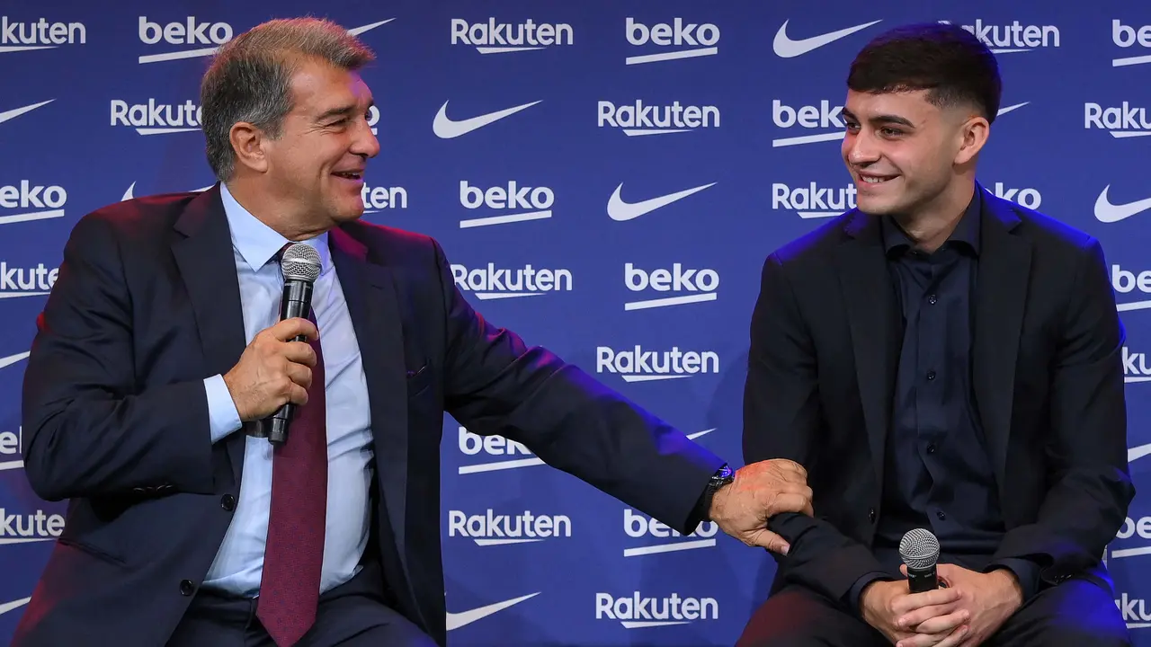 Foto: Jangan Sampai Lepas, Barcelona Pegang Erat Bocah 18 Tahun dengan Nilai Rp 16 Triliun