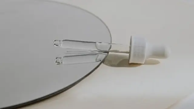 Bakuchiol VS Retinol, Kenali Perbedaan dan Manfaatnya