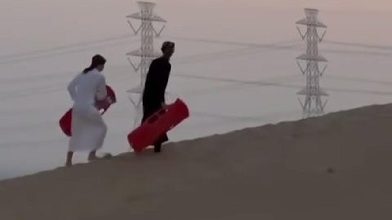 Kenakan Jubah dan Sorban, 7 Potret Eddy Meijer Anak Maudy Koesnaedi di Gurun Pasir bak Pangeran Dubai