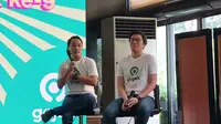 Co-CEO Gojek Indonesia Andre Soelistyo (kiri) dan Kevin Aluwi (kanan) menyampaikan strategi Gojek di masa depan di Jakarta, Sabtu (2/11/2019). (Liputan6.com/ Agustin Setyo W)