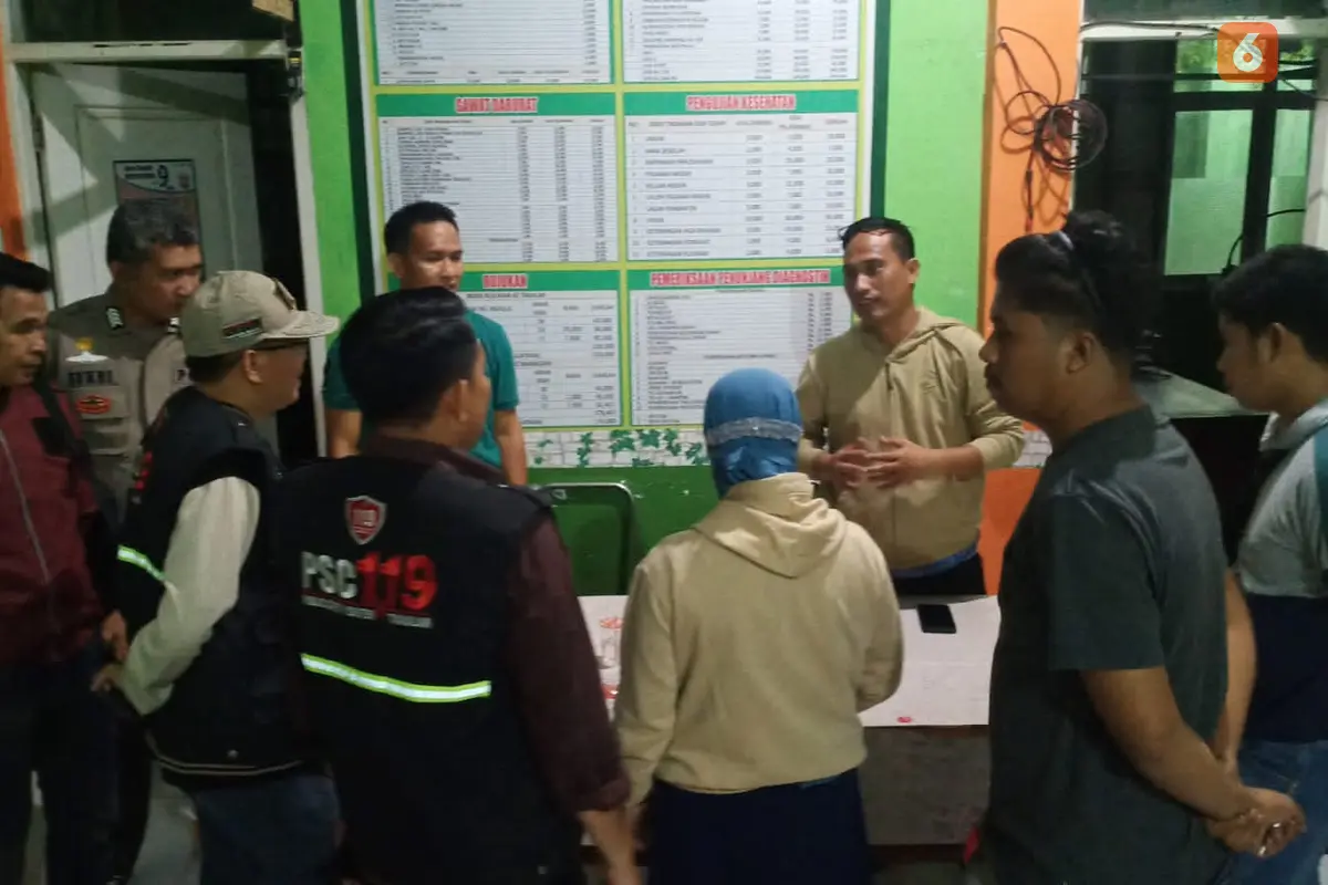Polisi dan pihak-pihak terkait berkoordinasi ihwal insiden keracunan makanan di Takalar (Liputan6.com/Istimewa)