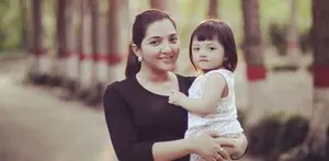 Ashanty mengaku khawatir saat Aurel dan Azriel memposting kabar kehamilannya ke Media Sosial.