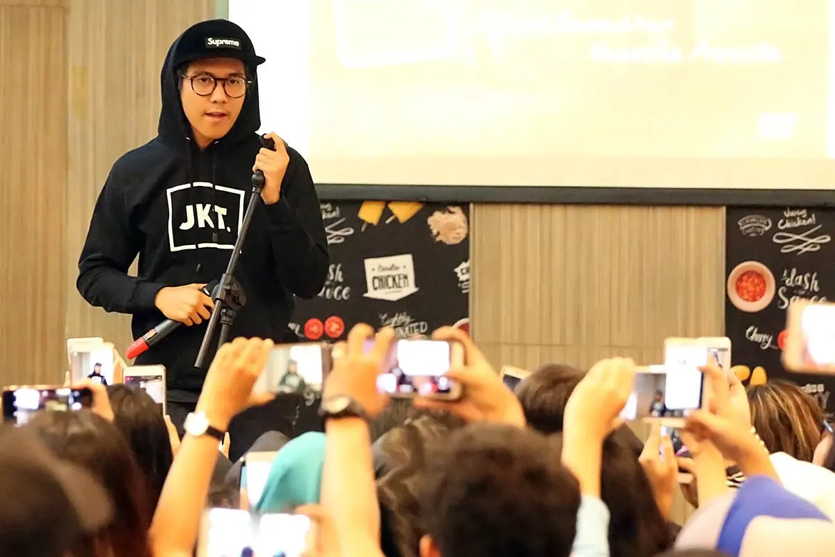 [Bintang] Iqbaal Ramadhan