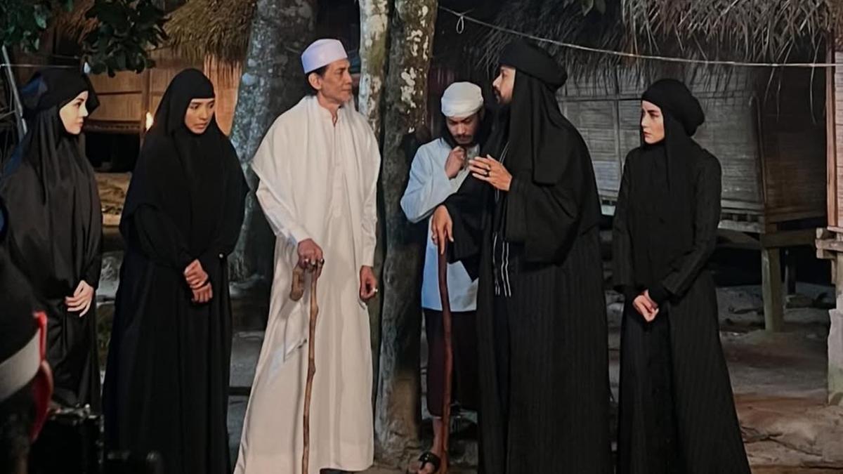 6 Potret Penampilan Olla Ramlan di Serial Walid Season 2, Memesona Pakai Hijab