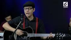 Adam Suraja unjuk kebolehannya dalam menyanyikan lagu-lagu pop balada bergaya 1990-an. Hanya di Akustik Plus!