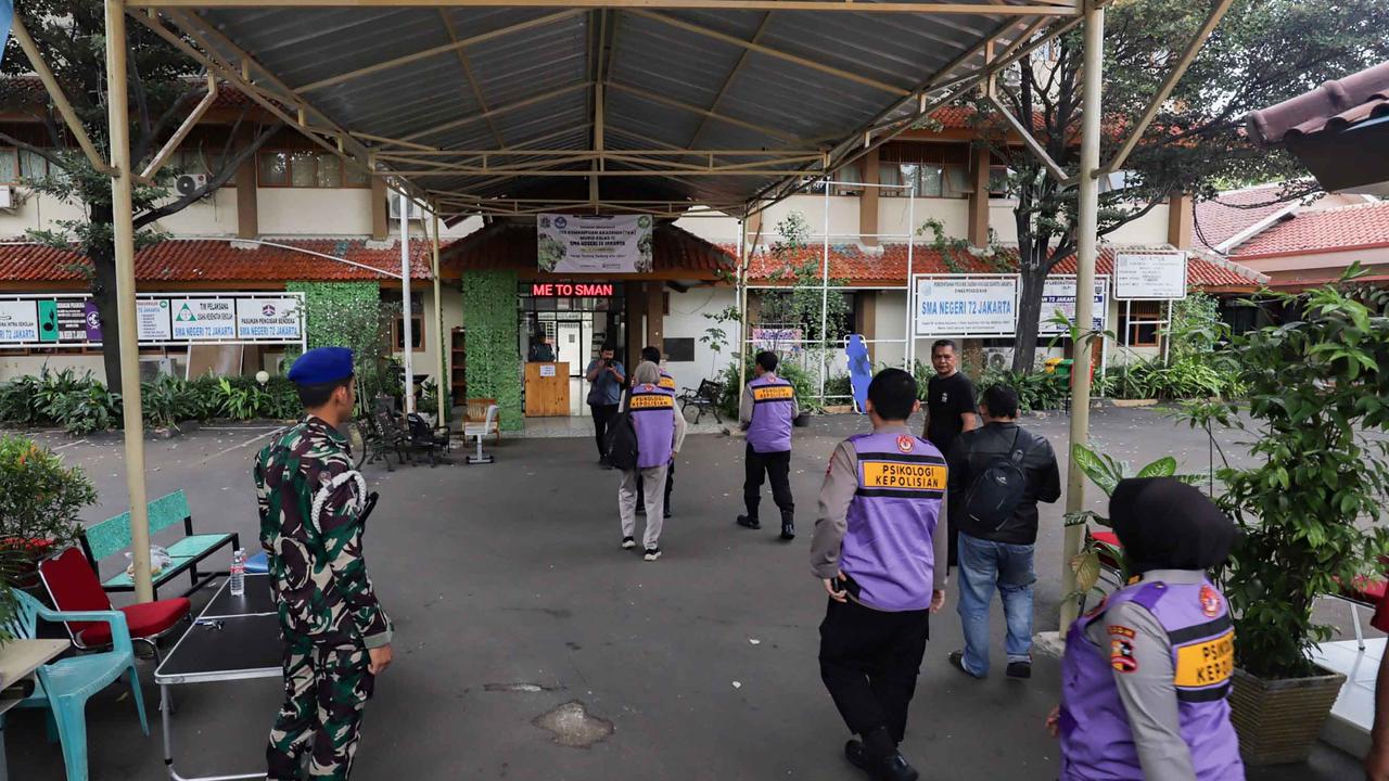 Polri Ungkap Terduga Pelaku Ledakan SMAN 72 Jakarta Membawa 7 Bahan Peledak