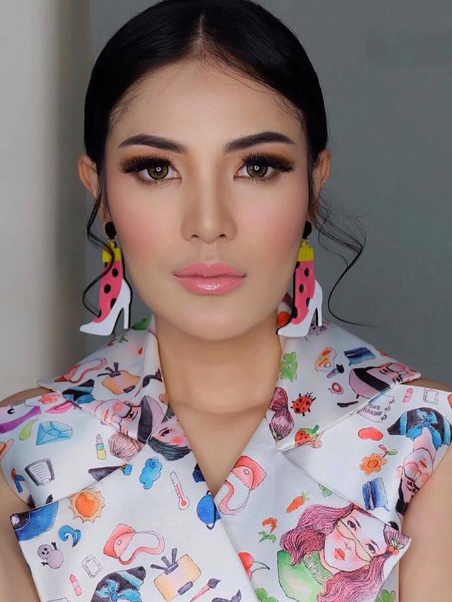 Ayah Nindy Ayunda Meninggal Dunia - ShowBiz Liputan6.com