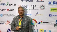 Sugeng Rahardjo, Presiden Direktur PT Gajah Tunggal Tbk saat meraih penghargaan Dharmabakti Olahraga di Golden Award Malam Anugerah Olahraga (istimewa)