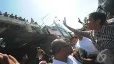 Capres Joko Widodo berkunjung ke Malioboro dan Pasar Beringharjo di Yogayakrta, Senin (2/6/2014) (Liputan6.com/Herman Zakharia).