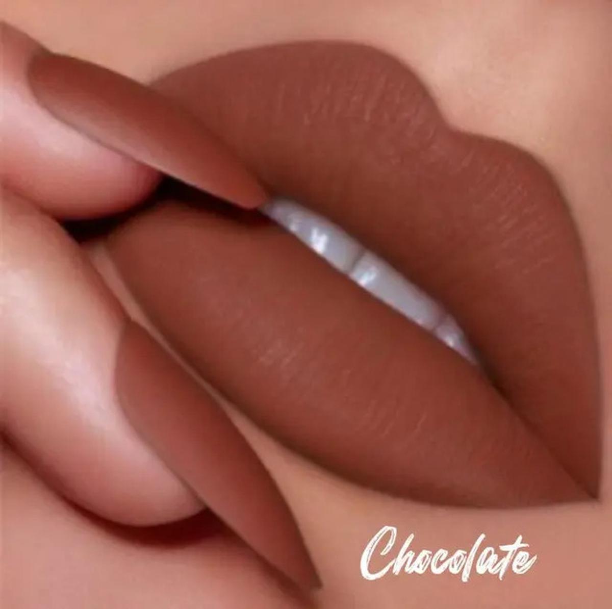 Warna Lipstik Favorit Bisa Ungkap Kepribadianmu, Begini Caranya