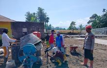 Brimob Polda Sumbar Percepat Pembangunan Huntara Agam untuk Korban Bencana