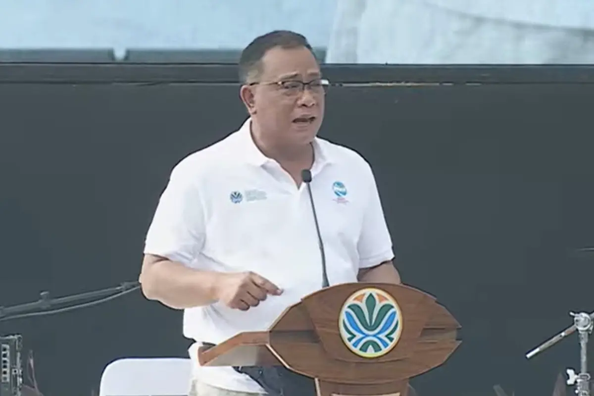 Menteri Lingkungan Hidup Jumhur Hidayat dalam peringatan Hari Lingkungan Hidup Sedunia 2026.