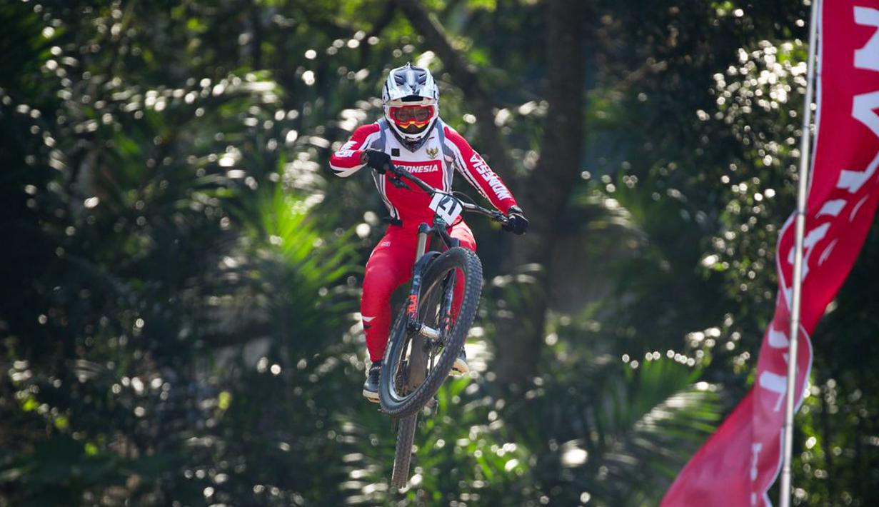 Cabang olahraga (cabor) balap sepeda berhasil menyumbangkan medali pertama untuk Tim Indonesia di SEA Games 2025 Thailand. (Foto: NOC Indonesia/Tetuko Mediantoro)