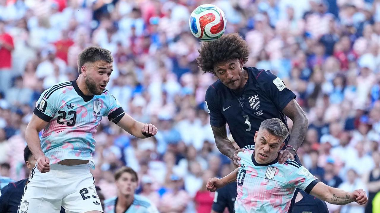 FOTO: Amerika Serikat Tersingkir Belgia Tantang Spanyol di Perempat Final