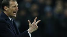 Pelatih Juventus, Massimiliano Allegri meminta para pemainnya untuk kembali fokus pada laga melawan Udinese. (Ian KINGTON / IKIMAGES / AFP)