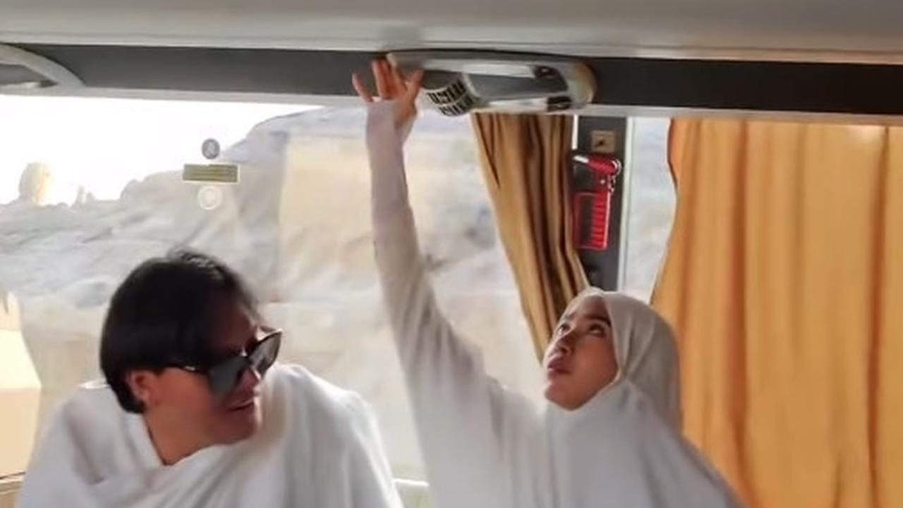 Potret Penampilan Mahalini Berhijab Selama Umrah di Tanah Suci, Cantik Kebangetan - Panen Pujian