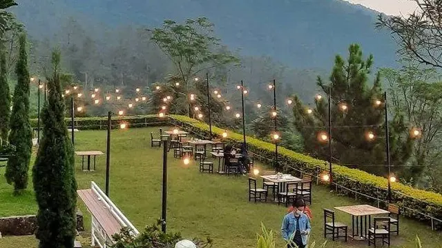 7 Restoran Rekomendasi Terdekat di Semarang, Enak dan Nyaman