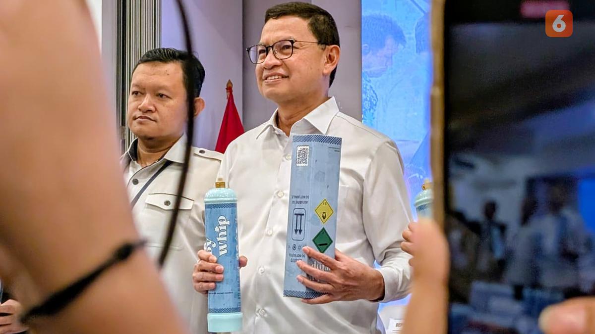 BPOM Amankan Puluhan Tabung Gas Tertawa dari Rumah di Cengkareng