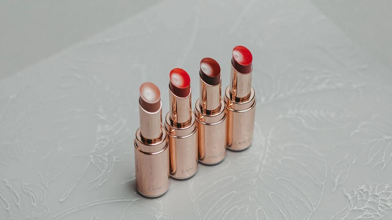 6.&nbsp;Lipstik dan Lip Balm