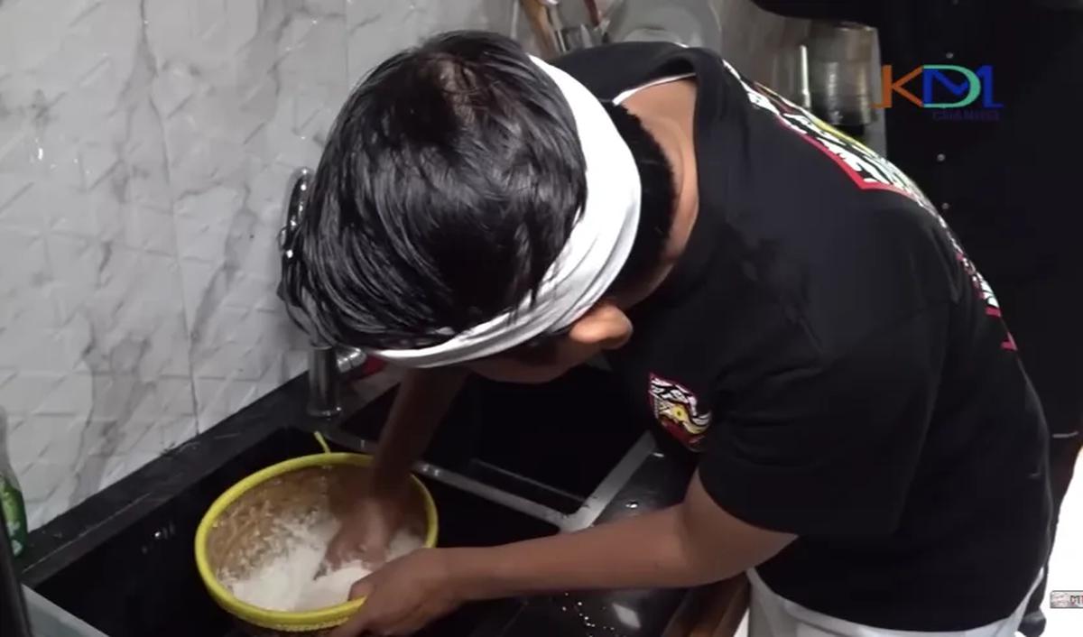 Berikan Contoh pada Istrinya&nbsp;<br>