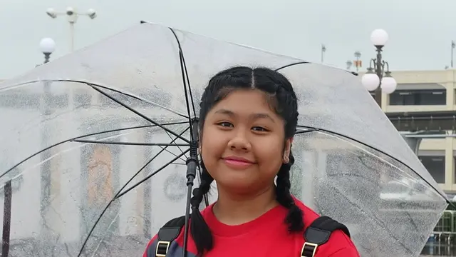 6 Potret Transformasi Amel Anak Ussy Sulistiawaty, Genap Menginjak Usia 20 Tahun