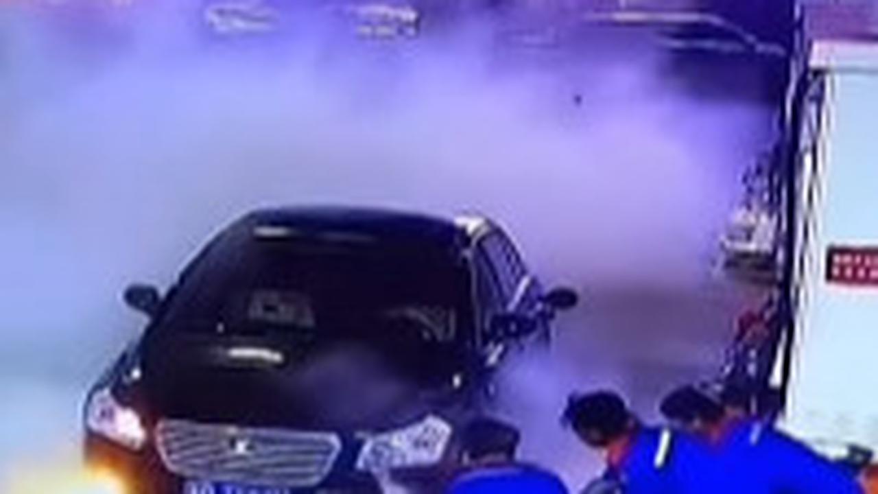 Satu SPBU Panik Dikira Ada Percikan Api di Bawah Mobil saat Pengisian Bensin, Ternyata Masalahnya Ini