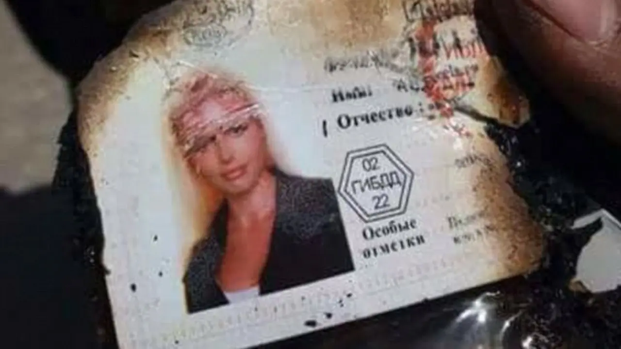 Misteri KTP Wanita Seksi Berambut Pirang di Heli Rusia yang Jatuh