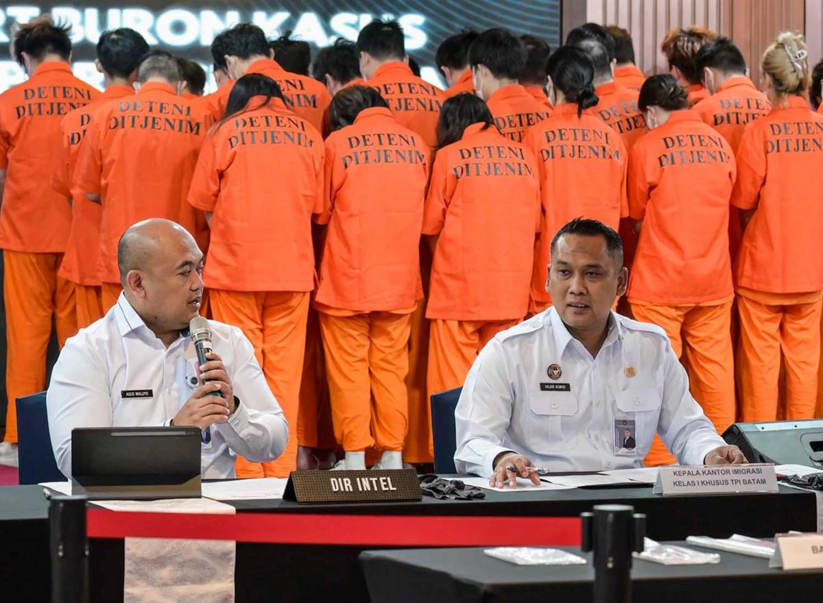 FOTO: Markas Palsu Polisi China Terbongkar di Indonesia, 27 WNA Terancam Dideportasi