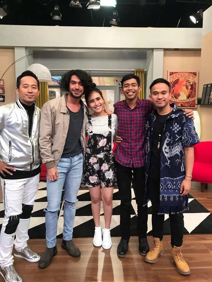 [Bintang] Ayu Ting Ting