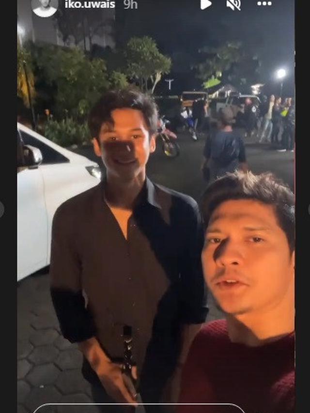 Iko Uwais di Lokasi Syuting Buku Harian Seorang Istri (Foto: Instagram/@iko.uwais)