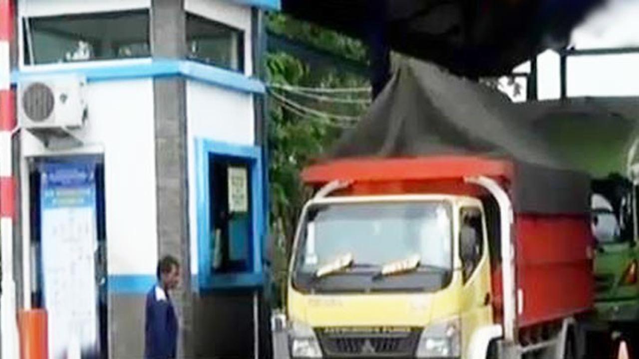 Pungli Jembatan Timbang