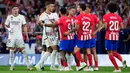Beberapa saat kemudian, Atletico Madrid mampu menggandakan keunguulan menjadi 2-0. Kali ini giliran Antoine Griezmann yang mencatatkan namanya di papan skor. (AP Photo/Manu Fernandez)