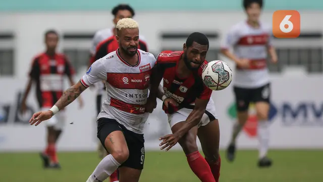 Foto: Dua Kali tertinggal, Persipura Akhirnya Imbangi Madura United 2-2 di BRI Liga 1