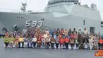 Citizen6, Tanjung Priok: Ratusan warakawuri dan purnawirawan TNI AL mengadakan silaturahmi dan ramah tamah dalam rangka bernostalgia dengan mengunjungi KRI Banda Aceh-593 di dermaga Kolinlamil Tanjung Priok, Jakarta, Senin (11/6). (Pengirim: Dispenkolinla