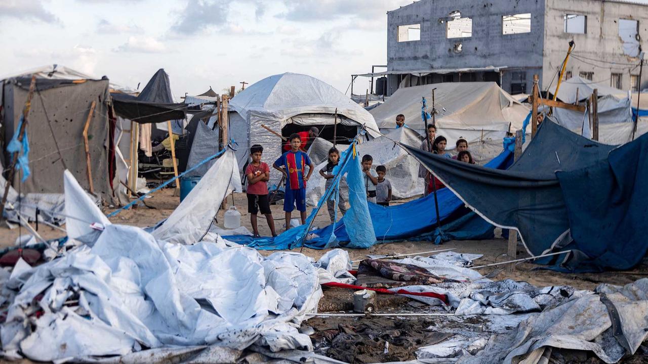 FOTO: Tak Ada Tempat Aman di Gaza, Tenda Pengungsi Kembali Jadi Sasaran Serangan Udara Israel