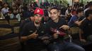 Maman Abdurrahman dan Jaimerson Xavier saat peluncuran sepatu Specs Illuzion di Restoran Terrace, Jakarta, Senin (4/6/2018). Sejumlah bintang Liga 1 Indonesia menghadiri peluncuran sepatu terbaru dari Specs. (Bola.com/Vitalis Yogi Trisna)