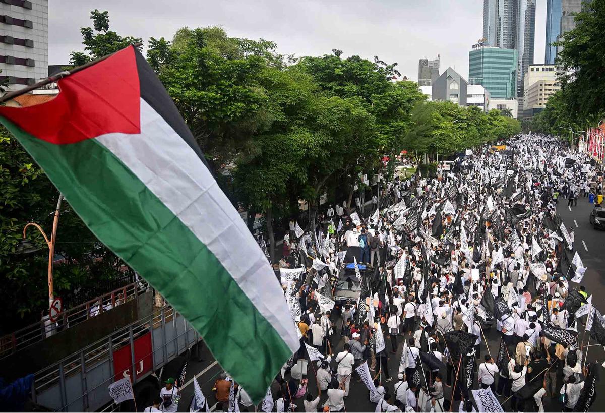 Aksi Bela Palestina Surabaya