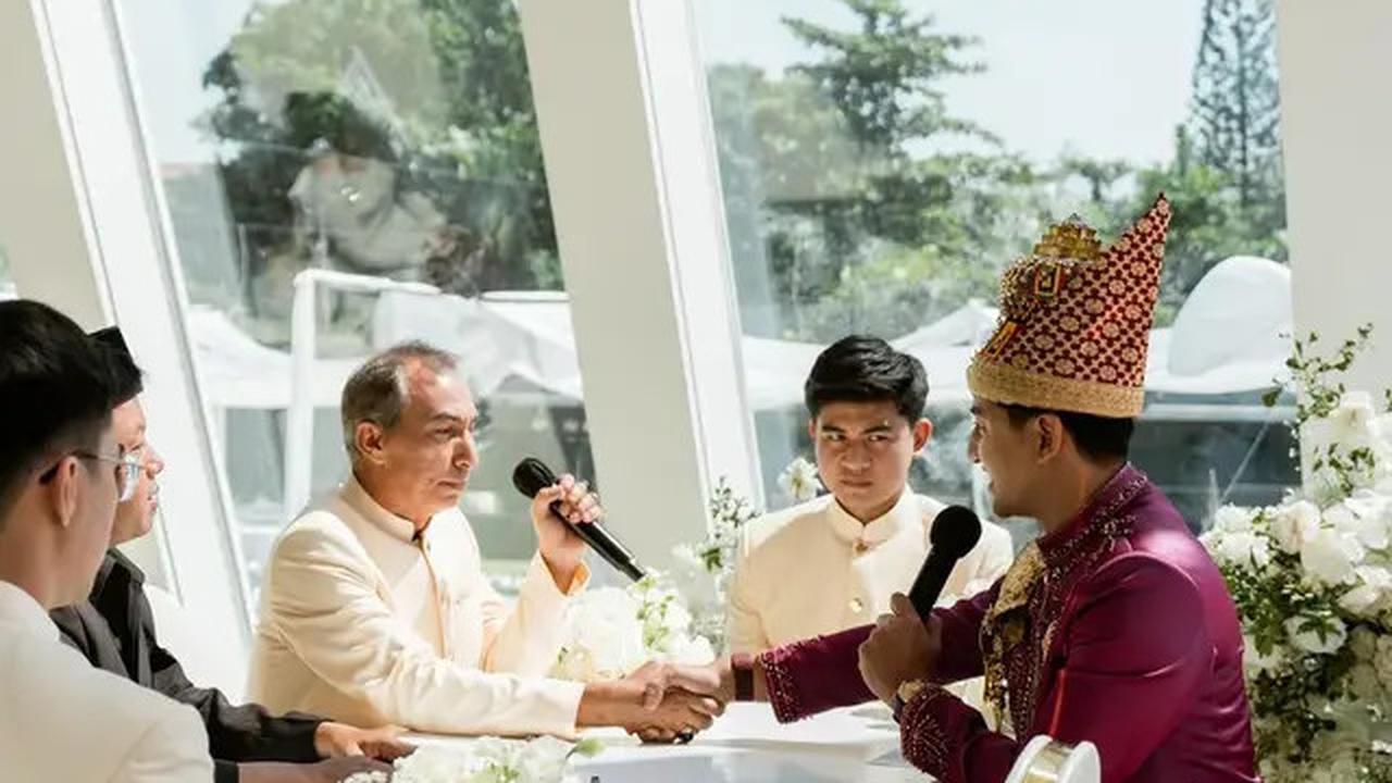 8 Potret Akad Nikah Harris Vriza dan Haviza di Bali, Beri Mahar Emas Batangan