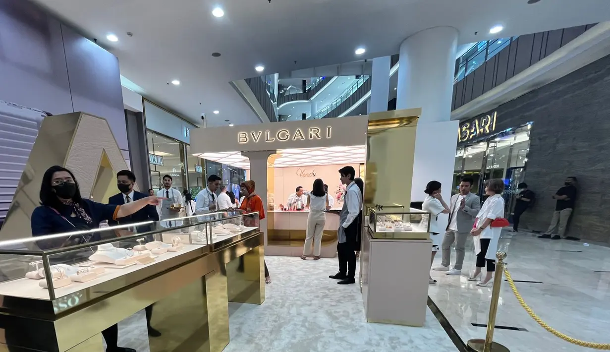 Pop-up store ini akan berlangsung selama 3 bulan ke depan. Berlokasi di Senayan City, Ground Floor Promenade 01, pengunjung dapat menikmati beragam hal menarik di sini. [ Foto: Adinda Tri Wardhani - Fimela.com ]