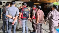 Kejari Kota Bekasi Geledah Kantor Pelaksana Pengadaan Alat Olahraga Dispora, Ratusan Dokumen Disita