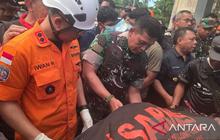 TNI Perkuat Tim Evakuasi Korban Erupsi Gunung Dukono di Halmahera Utara