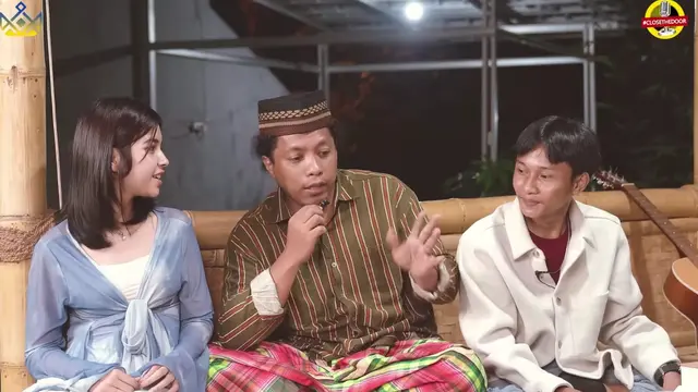 Momen Fajar Sadboy Pamer Pacar Baru di Podcast. (YouTube: Tuah Kreasi)