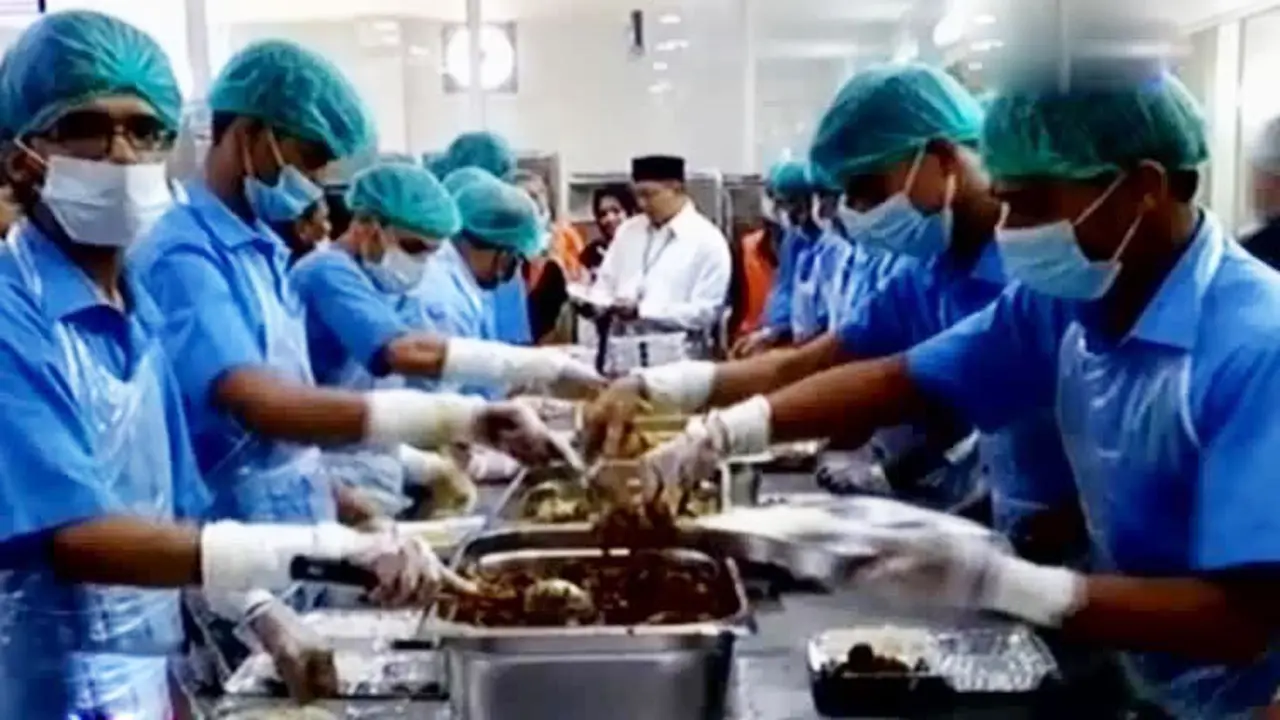 Jelang Puncak Haji, Makan Siang Gratis Jemaah Dihentikan
