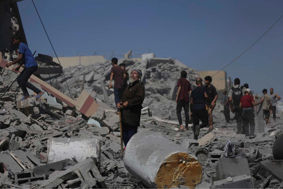 FOTO: Detik-detik Rudal Israel Hantam Gedung Bertingkat di Gaza, Warga Tetap Bertahan di Tengah Gempuran
